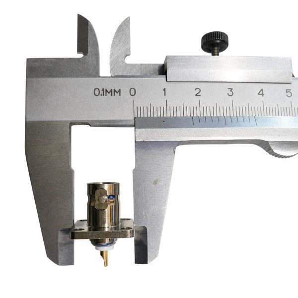 Фланцевое гнездо BNC Female flange крепления на 4 отверстия под винты и пайку  t0000003 фото